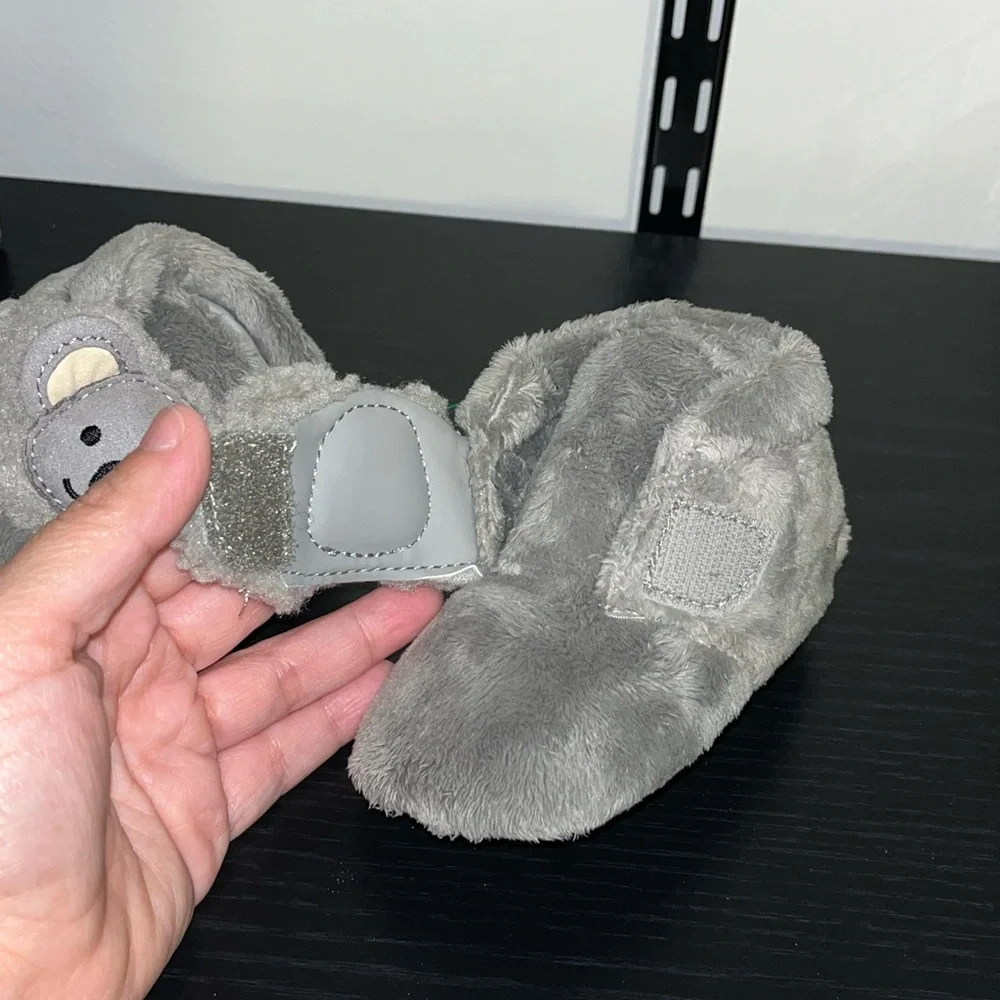 UGG Bixbee‎ Koala Stuffie Booties Size 4/5 – Plush Gray Slippers EUC